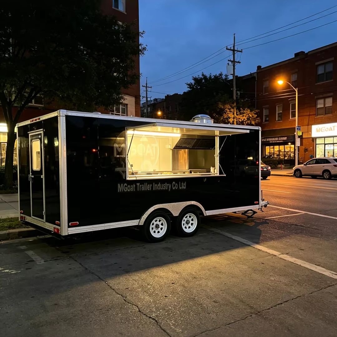 Black 2-Axle Commercial Food T - Commercial Kitchen Trailer recension och pris